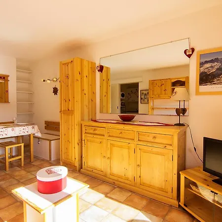 Lunik Orion-28 By Interhome Le Corbier